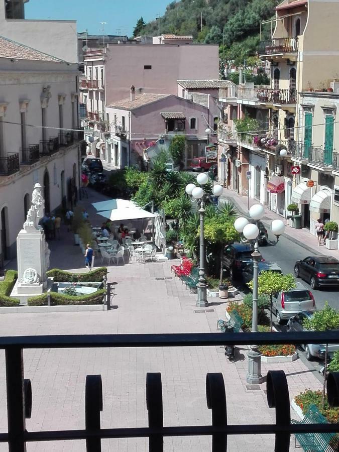 Appartamento Plaza Giardini Naxos Esterno foto
